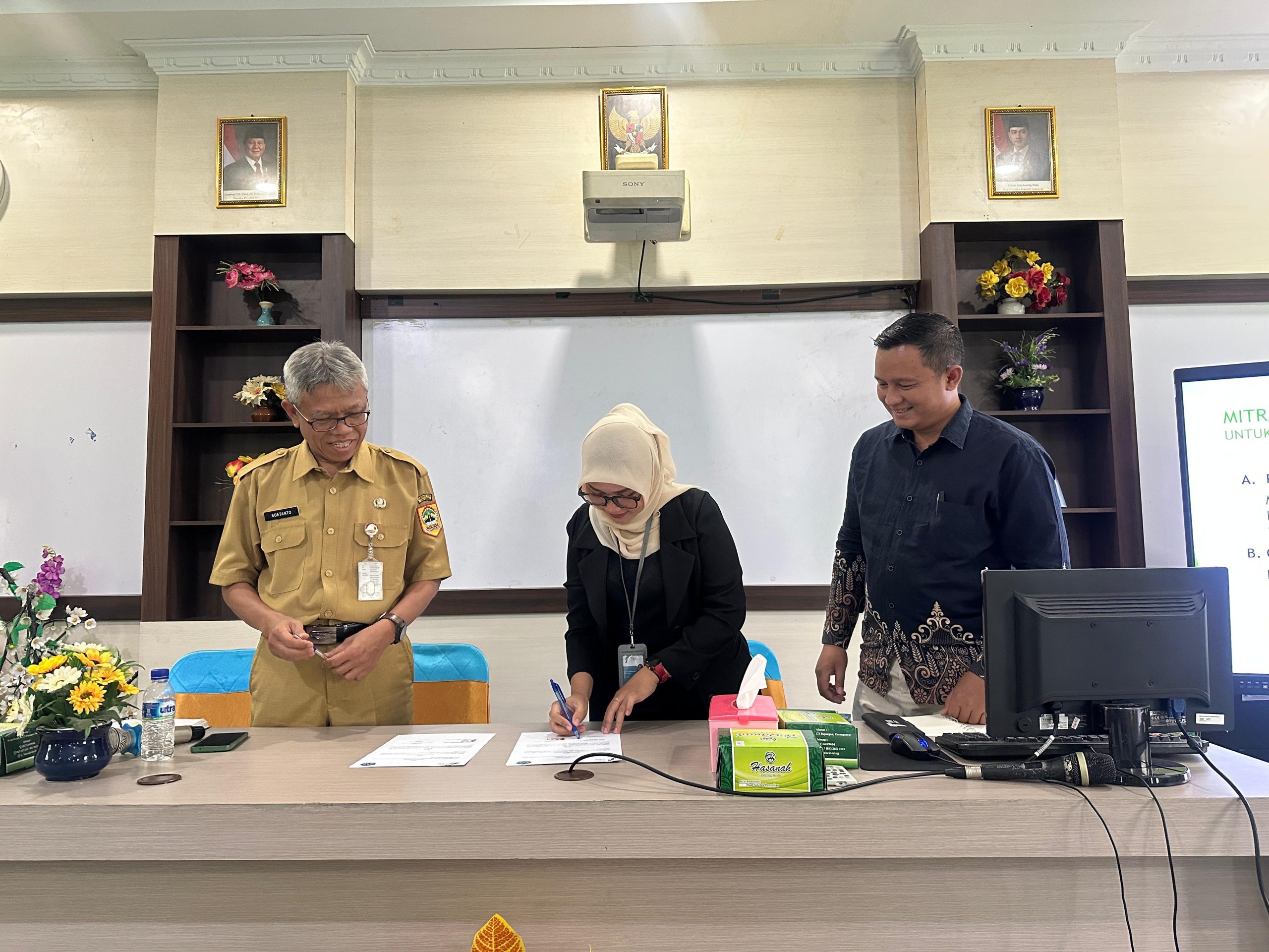 Sinergi Prodi Desain Produk Tekstil TSU dan SMK Negeri 2 Karanganyar: Wujudkan Kolaborasi Akademik Berkelanjutan